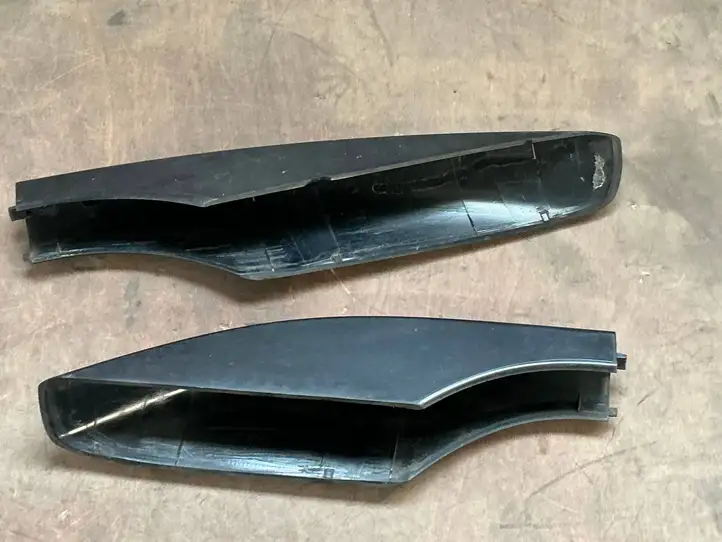 Toyota Avensis Verso (1995 - 2001) 258226 Крышка рейлинга — фото 3