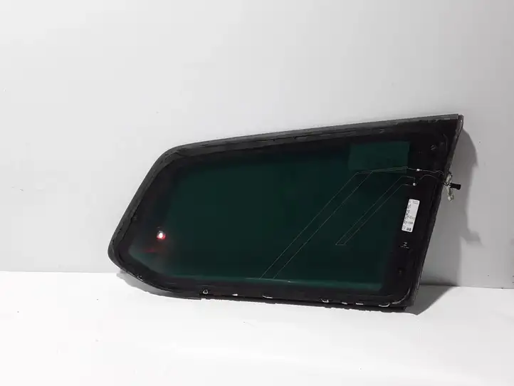 Volkswagen PASSAT B8 (2015 - ) 3G9845297CA Заднее боковое стекло — фото 2