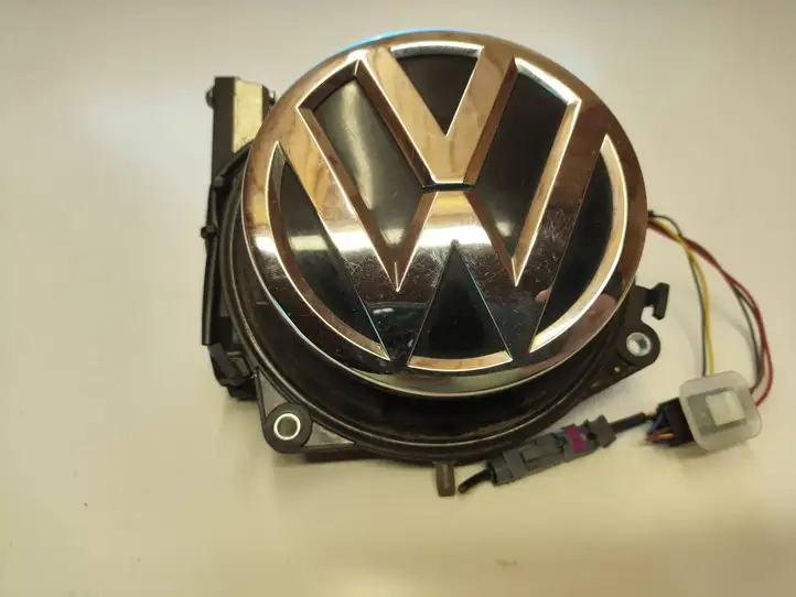 Volkswagen Golf VI (2009 - 2013) 5G0827469C Кнопка закрытия крышки багажника — фото 3