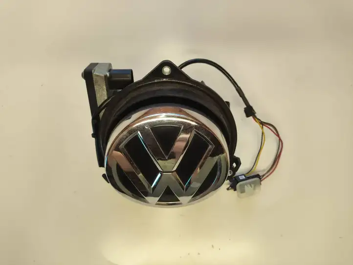 Volkswagen Golf VI (2009 - 2013) 5G0827469C Кнопка закрытия крышки багажника — фото 4