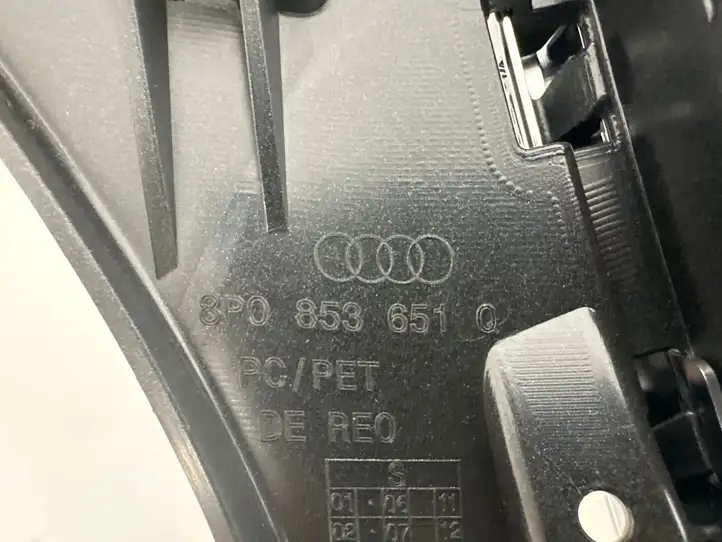 Audi A3/S3 8P (2008 - 2013) 8P0853651Q Передняя решетка — фото 9
