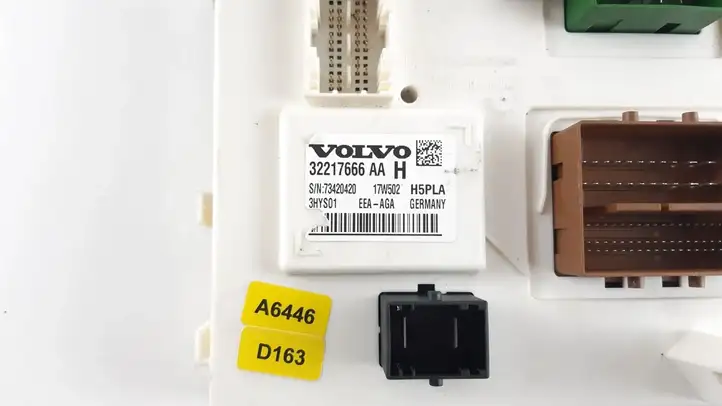 Volvo XC90 (2014 - 2019) 32217666AA Модуль комфорта — фото 2