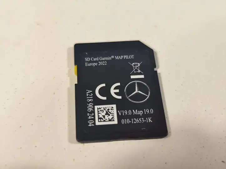 Mercedes-Benz B-class W247 (2018 - ) A2189062404 Навигационные карты CD/DVD — фото 1