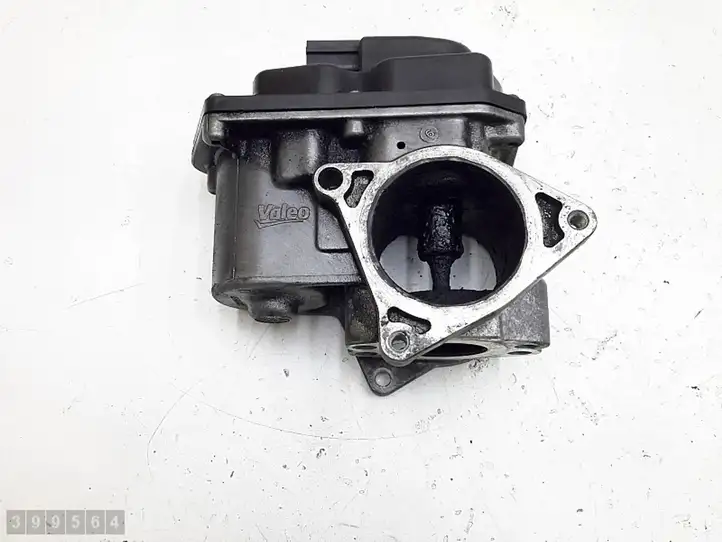 Audi A4 S4 B8 8K (2007 - 2011) 03l1315010 Охладитель клапана EGR — фото 2