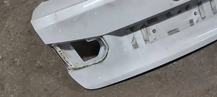 BMW 3 F30 F35 F31 (2012 - 2018) Крышка багажника — фото 2