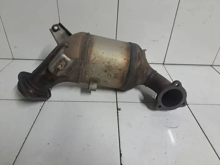 Toyota Avensis T250 (2006 - 2009) 0R010 Катализатор / DPF / FAP — фото 3