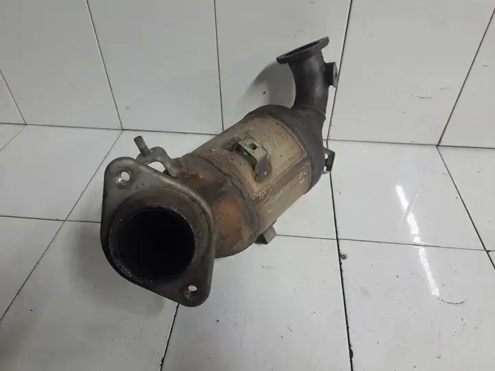 Toyota Avensis T250 (2006 - 2009) 0R010 Катализатор / DPF / FAP — фото 4