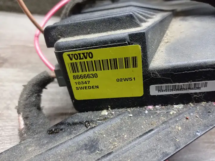 Volvo V70 (2000 - 2004) Усилитель звука — фото 2