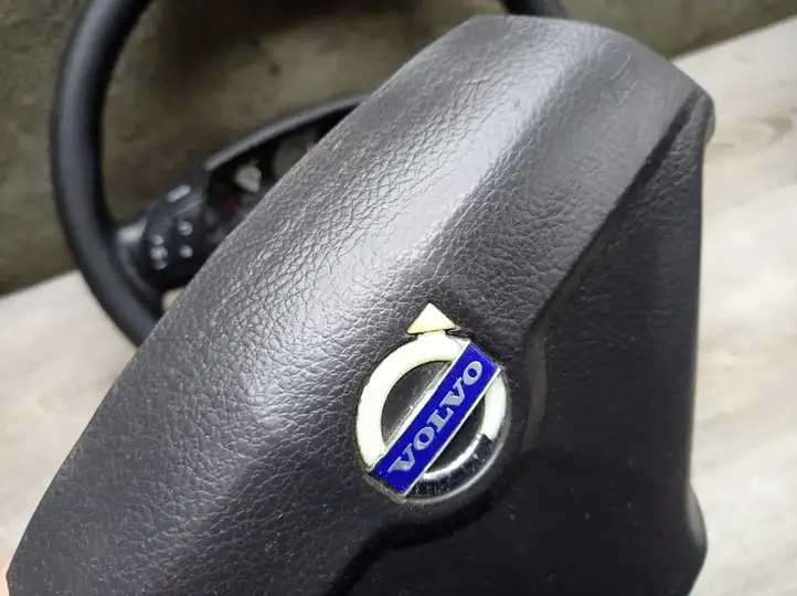 Volvo S60 (2004 - 2010) Руль — фото 6