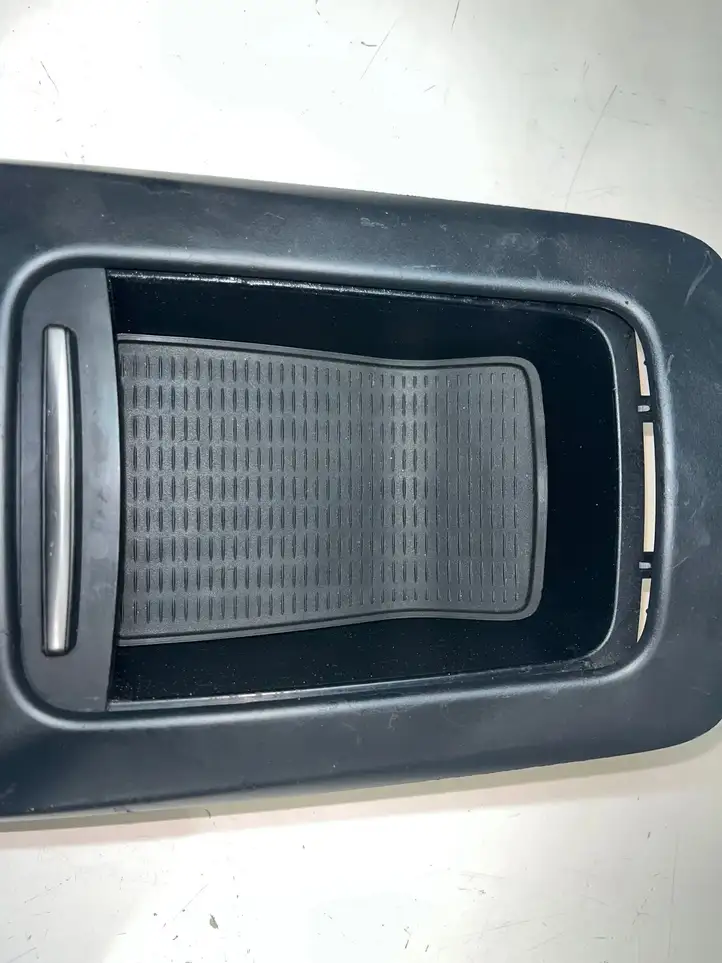 BMW 3 E92 E93 (2005 - 2014) 5116696094 Задняя пепельница — фото 2