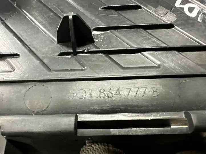 Audi A3/S3 8V (2012 - 2016) 5Q1864777B Подставка для ноги — фото 4