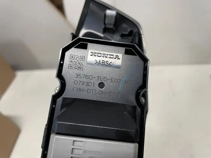Honda Accord (2008 - 2016) 35760-TL0 Блок кнопок стеклоподъемников — фото 6