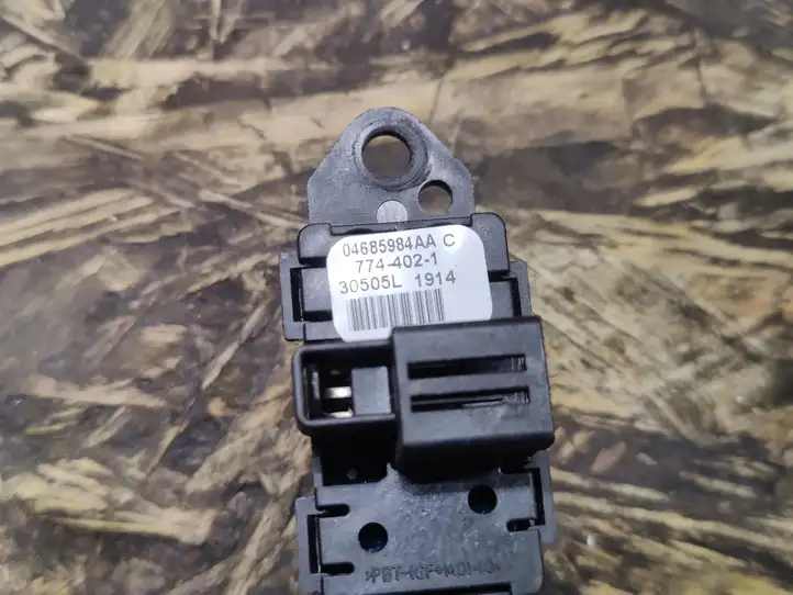 Chrysler Pacifica (2003 - 2008) 04685984AA Кнопка стеклоподъемников — фото 4