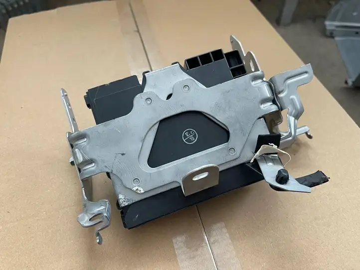 Toyota RAV 4 (XA50) (2018 - ) 8674042160 Блок GSM — фото 3