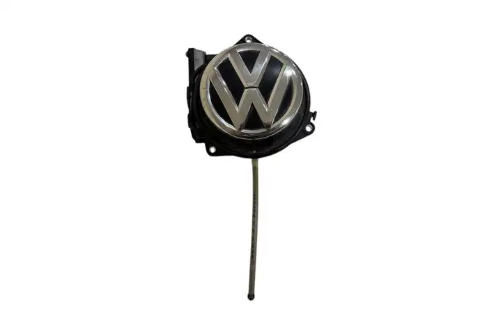 Volkswagen e-Golf (2013 - 2016) 5G0827469F Ручка багажника с камерой — фото 1