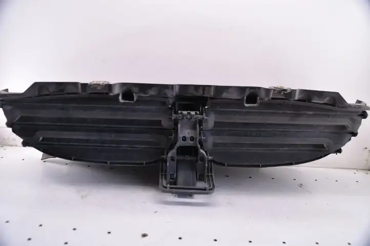 BMW 5 E60 E61 (2004 - 2010) 7178116 Дефлектор воздуха — фото 6