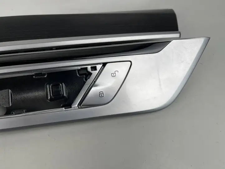 BMW 7 G11 G12 (2015 - 2022) 7851826 Декоративная отделка — фото 38