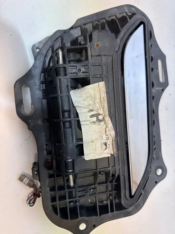Tesla Model S (2012 - 2016) 100983000A Наружная ручка задней двери — фото 2