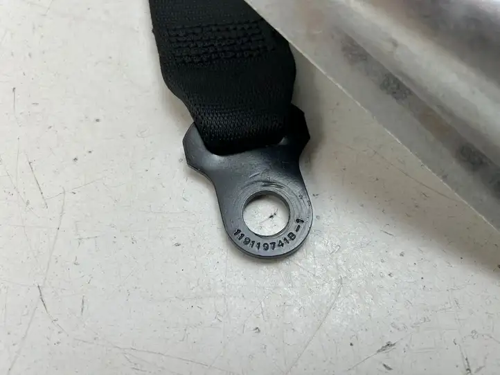 Porsche 911 997 (2004 - 2013) 99750479700 Задний ремень безопасности — фото 6