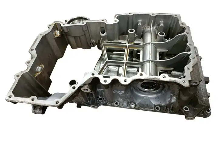 BMW 7 G11 G12 (2015 - 2022) 8643439 Картер двигателя — фото 12