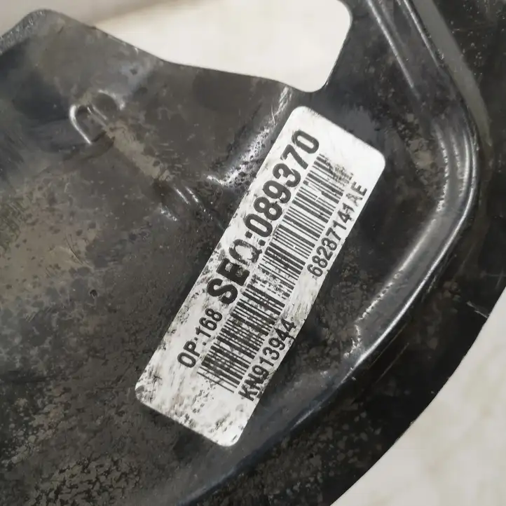 Dodge Ram (2018 - ) 68237141AE Пыльник тормозного диска передний — фото 4