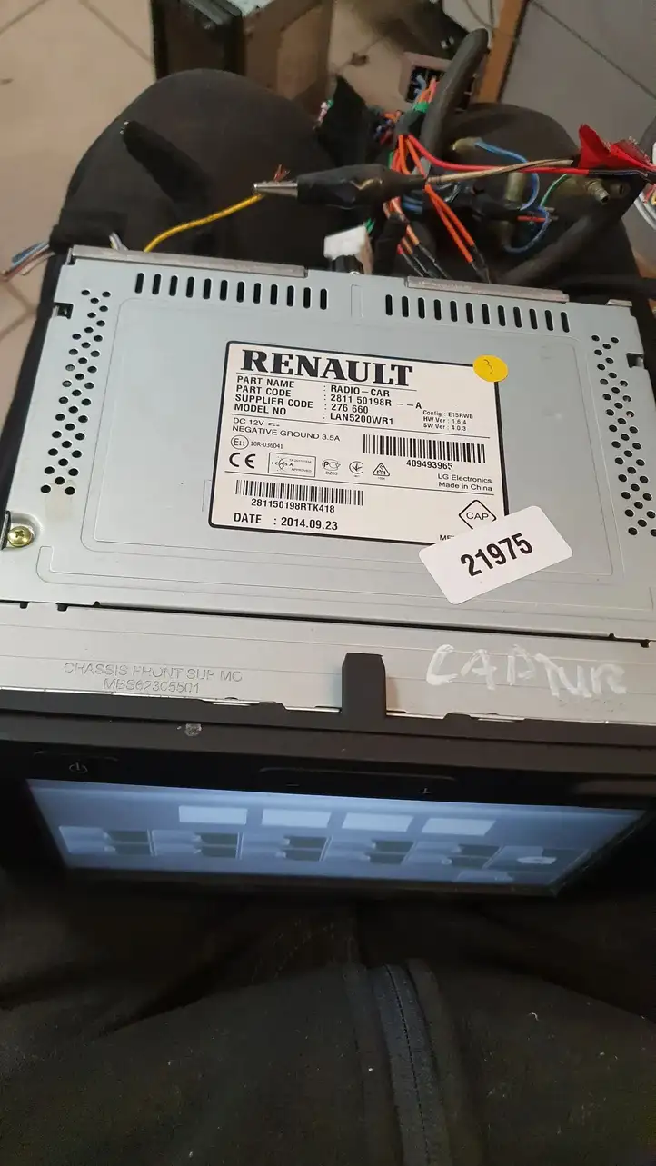 Renault Captur (2013 - 2020) 281150198R Магнитола / мультимедийная система — фото 2
