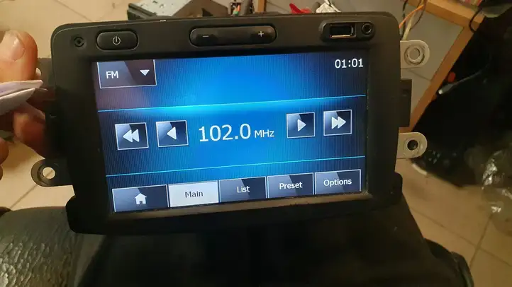 Renault Captur (2013 - 2020) 281150198R Магнитола / мультимедийная система — фото 3