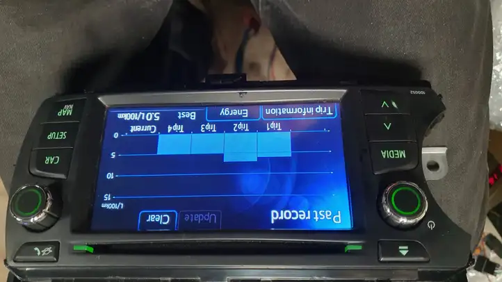 Toyota Yaris (2014 - 2019) 861400D050 Магнитола / мультимедийная система — фото 4