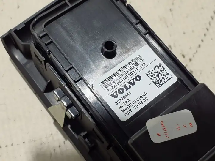 Volvo XC40 (2017 - ) 32279441 Кнопка стеклоподъемников — фото 5