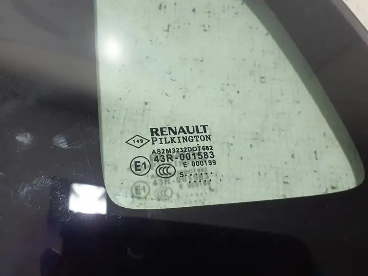 Renault Captur (2013 - 2020) 833078189R Заднее боковое стекло — фото 3