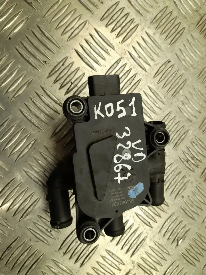 Audi Q8 (2018 - ) 4KE963375N Циркуляционный насос Webasto — фото 2