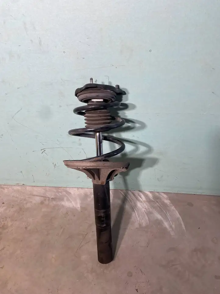 Porsche 911 996 (1997 - 2005) 99634304344 Передний амортизатор — фото 1