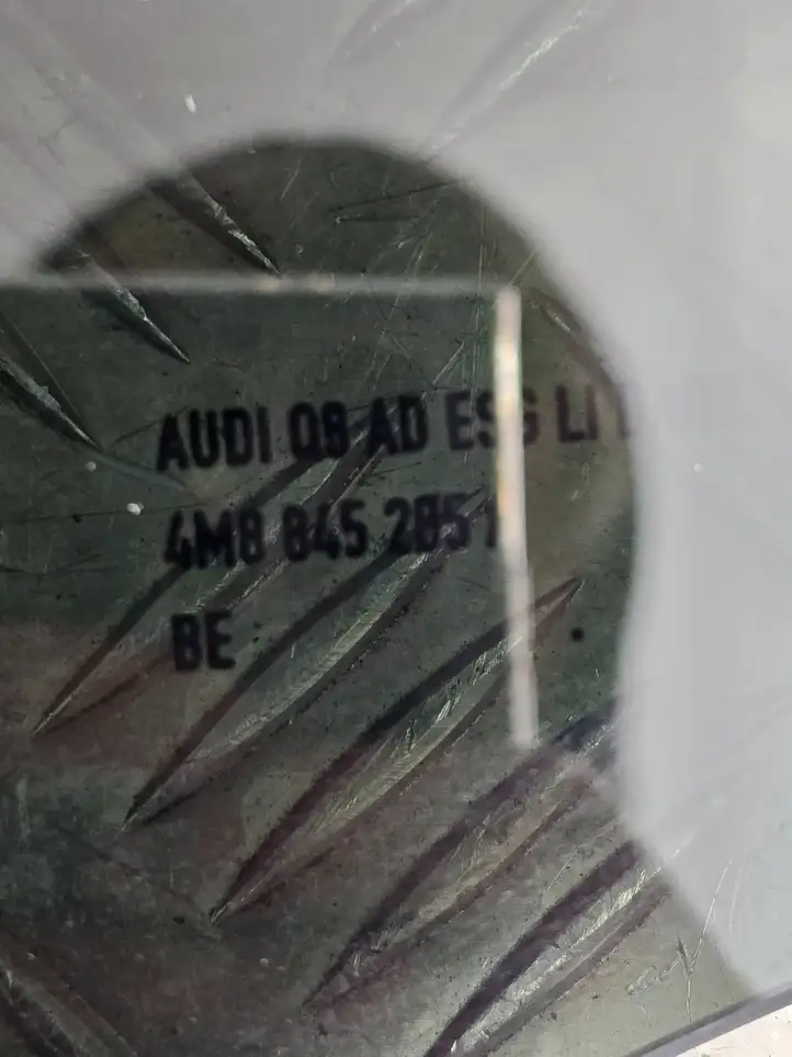 Audi Q8 (2018 - ) 4M8845205A Стекло задней двери — фото 4
