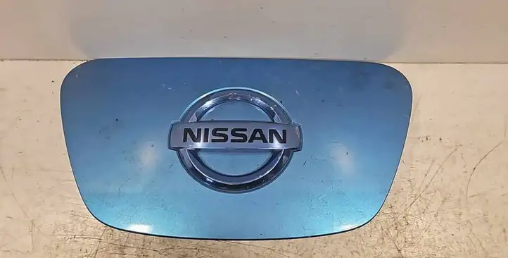 Nissan Leaf I (ZE0) (2010 - 2017) Крышка зарядного разъема — фото 1
