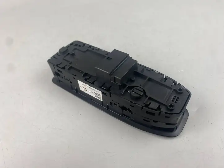 Renault Arkana (2019 - ) 254107001R Блок кнопок стеклоподъемников — фото 3