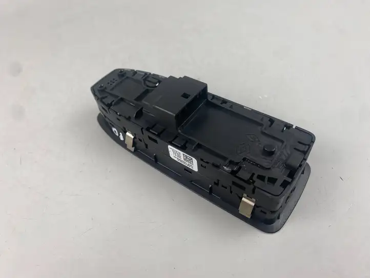 Renault Arkana (2019 - ) 254107001R Блок кнопок стеклоподъемников — фото 5