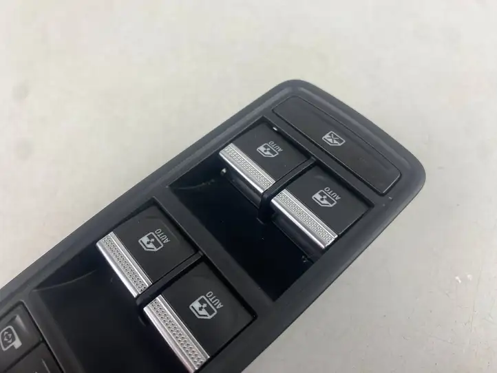 Renault Arkana (2019 - ) 254107001R Блок кнопок стеклоподъемников — фото 14