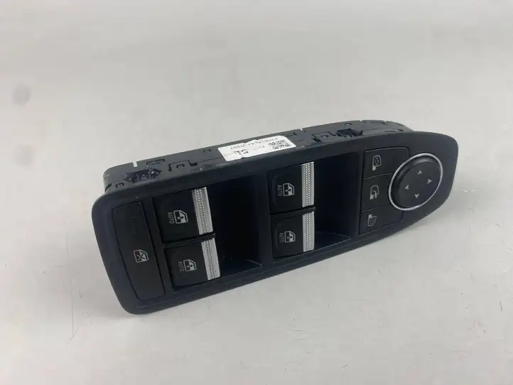 Renault Arkana (2019 - ) 254107001R Блок кнопок стеклоподъемников — фото 18