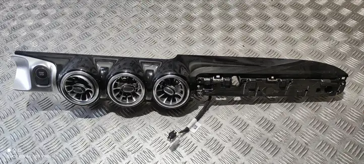 Mercedes-Benz EQB (2021 - ) A2476805902 Центральный воздушный дефлектор — фото 1