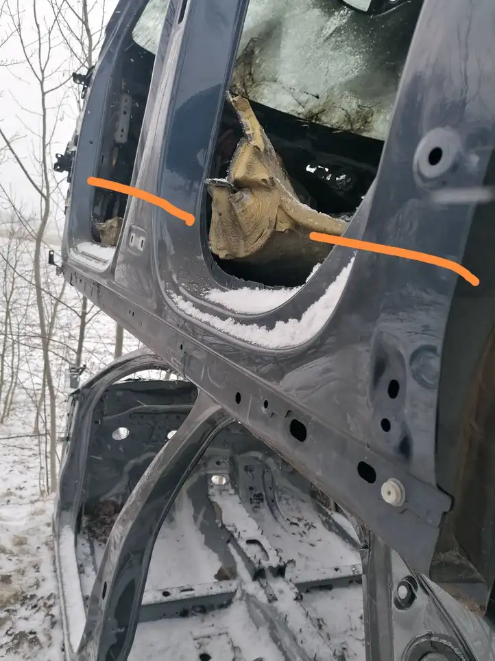 Volvo XC40 (2017 - ) Передний порог кузова — фото 3