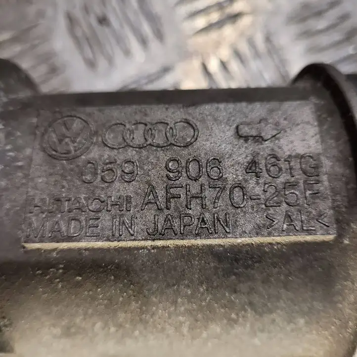 Audi A4 S4 B6 8E 8H (2000 - 2006) 059906461G Датчик массового расхода воздуха — фото 2