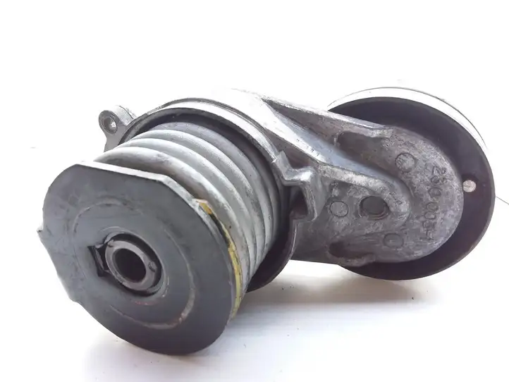 Opel Astra   2300031 Устройство натяжки ремня