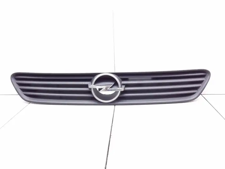 Opel Astra G (1998 - 2004) 90588120 Верхняя решетка радиатора — фото 1