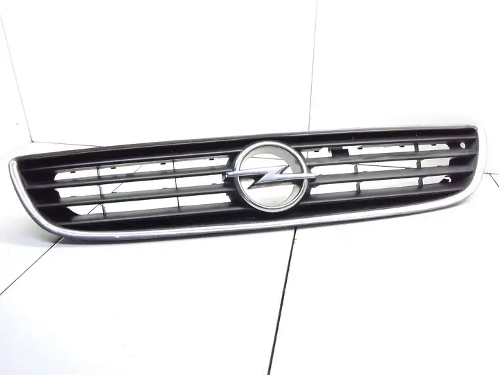 Opel Zafira A (1999 - 2003) 90580685 Верхняя решетка радиатора — фото 2