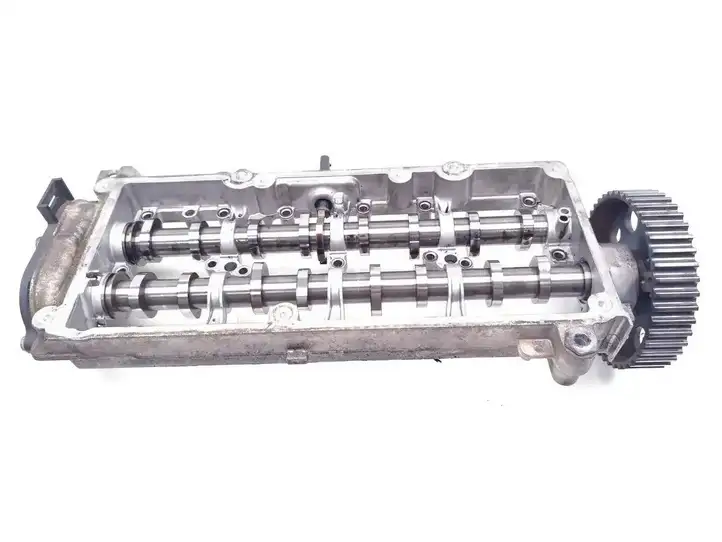 Audi A5 (2016 - )  04L103292J Распределительный валик