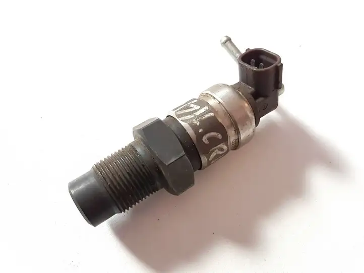 Toyota Land Cruiser (J120) (2002 - 2009) 005130020 Регулятор давления топлива — фото 1