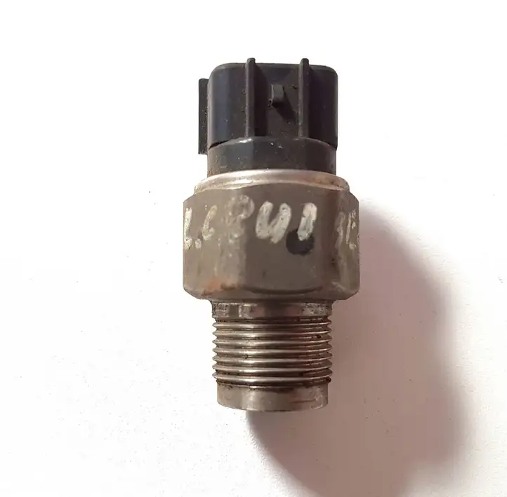 Toyota Land Cruiser (J120) (2002 - 2009) 8945860010 Датчик уровня топлива — фото 5