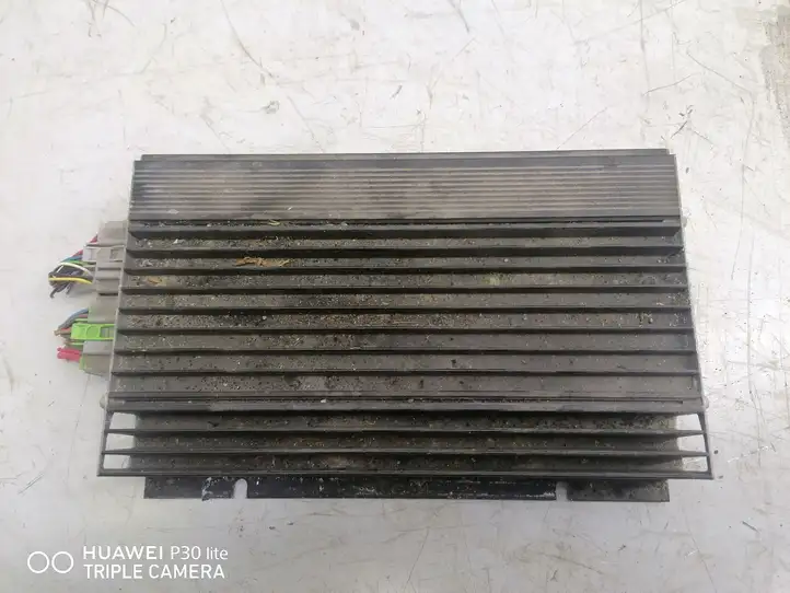 Volkswagen PASSAT B6 (2005 - 2010) 3C0035456A Усилитель звука — фото 1