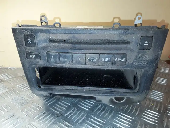 Toyota Yaris (1999 - 2003) 8612052390 Магнитола / мультимедийная система — фото 1