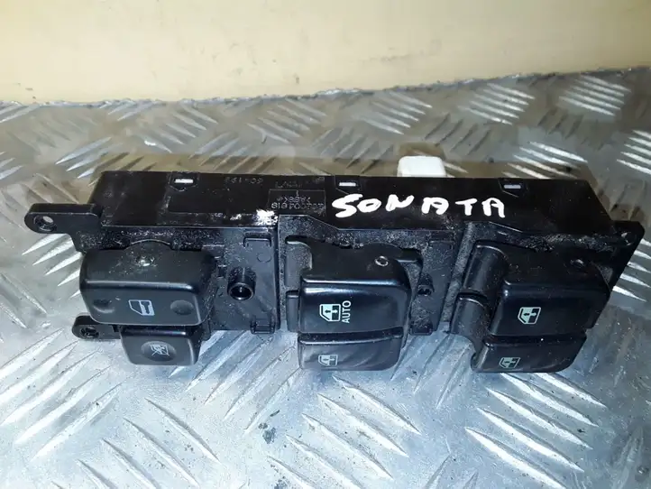 Kia Rio (2009 - 2011) 202004437 Кнопка стеклоподъемников — фото 1